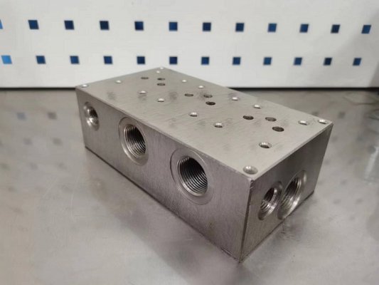 簡(jiǎn)述液壓閥塊的設(shè)計(jì)與制造