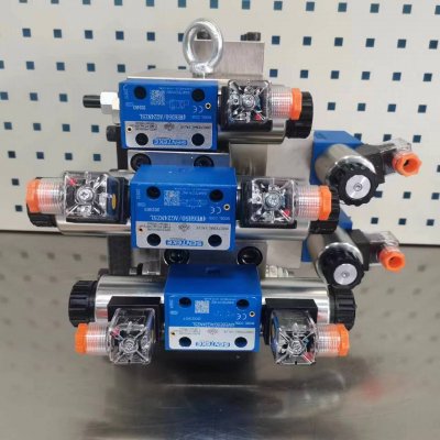 315噸油壓機(jī)標(biāo)準(zhǔn)閥組